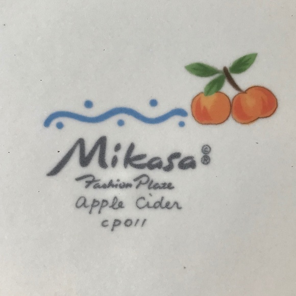 Set Of 2 Vintage Mikasa “ Apple Cider” Dinner Plates 11” - Picture 4 of 5